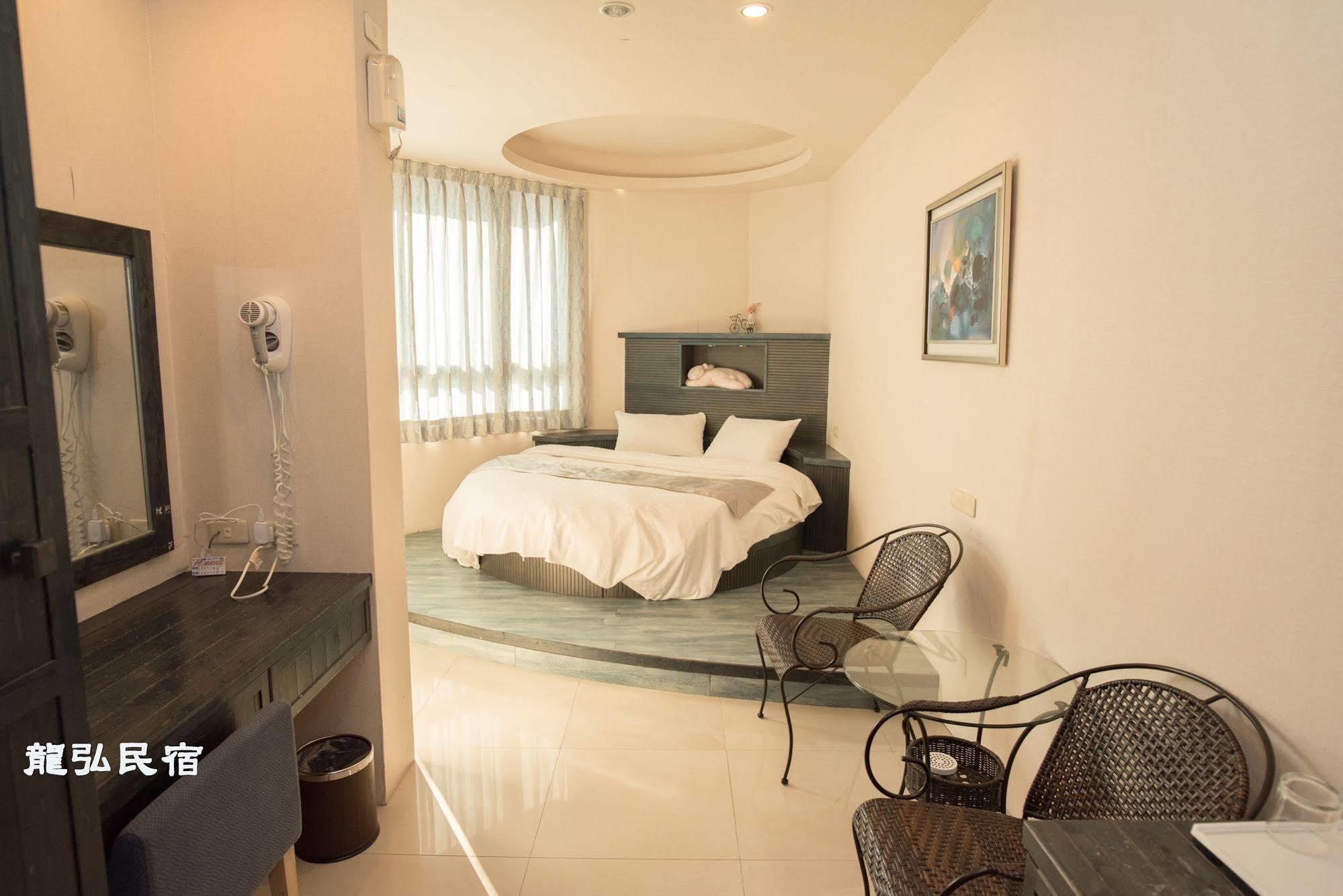 Long Hong Bed & Breakfast Magong Exterior foto