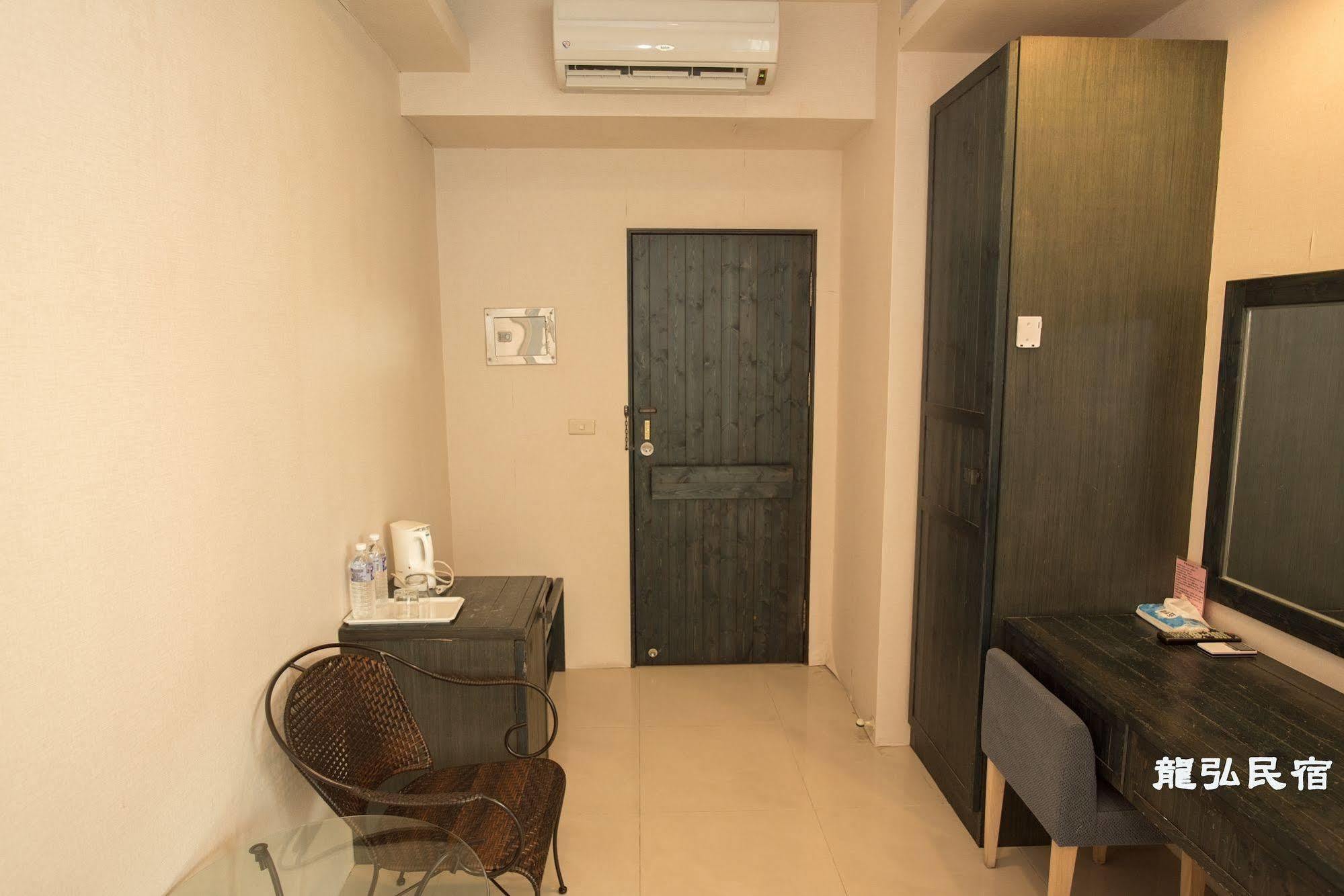 Long Hong Bed & Breakfast Magong Exterior foto