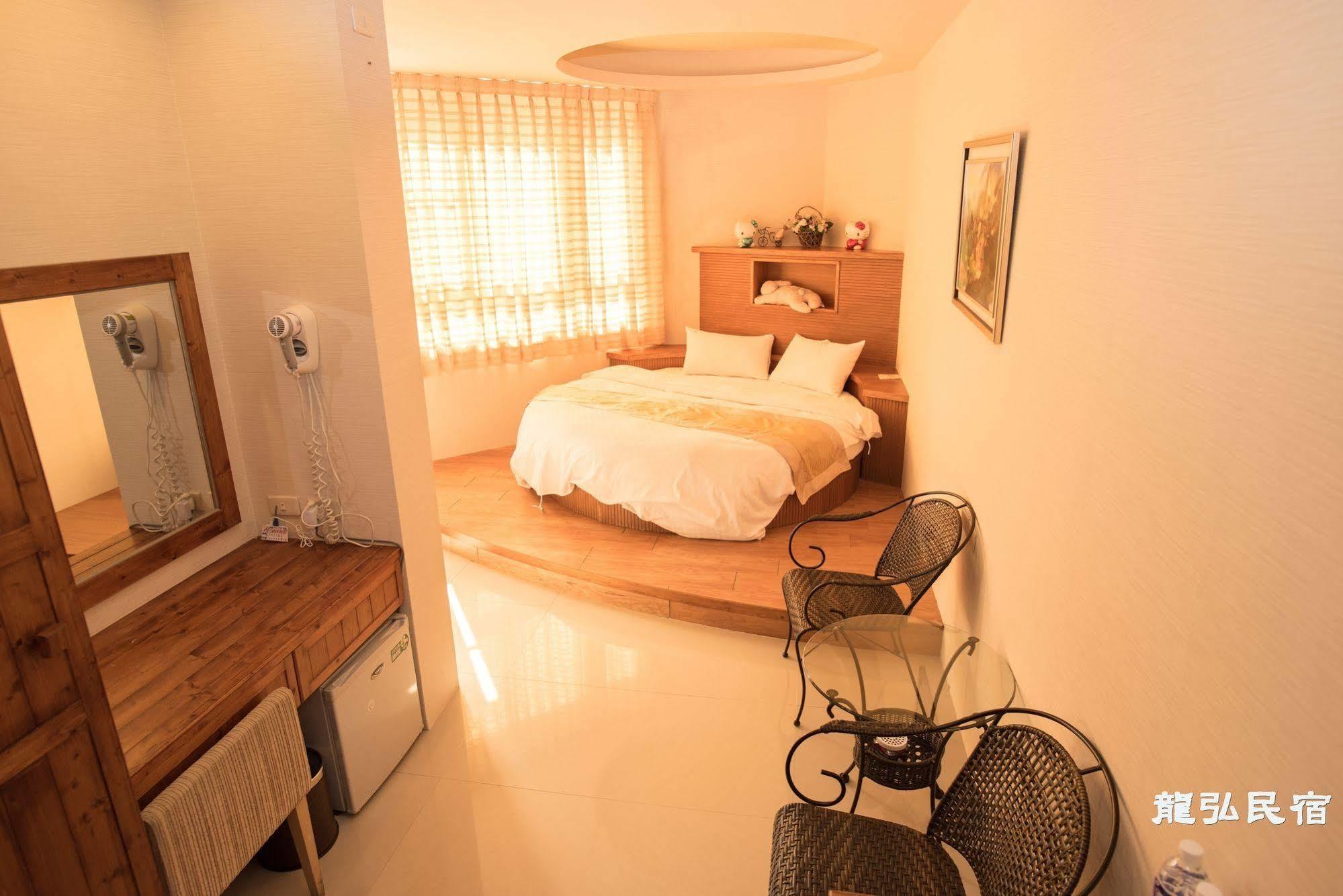 Long Hong Bed & Breakfast Magong Exterior foto