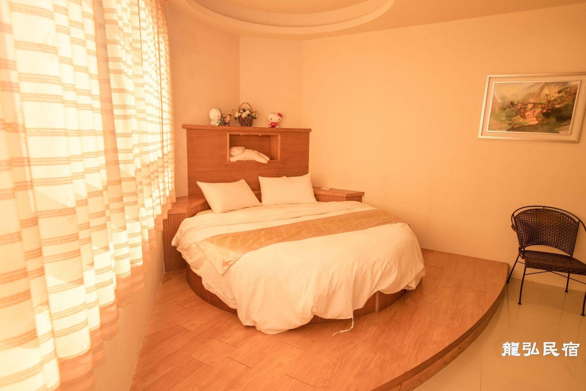 Long Hong Bed & Breakfast Magong Exterior foto